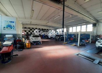 Foto 20 - Capannone Via per Robecco
 
8, Magenta - foto 20