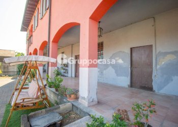 Foto 4 - Stabile - Palazzo Via Valigio
 
19, Mesero - foto 4