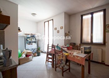 Foto 6 - Stabile - Palazzo Via Valigio
 
19, Mesero - foto 6