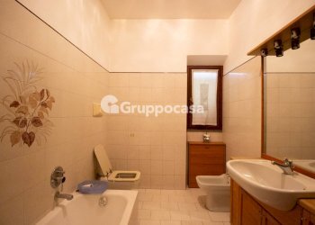 Foto 12 - Stabile - Palazzo Via Valigio
 
19, Mesero - foto 12