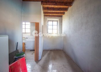 Foto 14 - Stabile - Palazzo Via Valigio
 
19, Mesero - foto 14