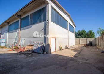 Foto 21 - Stabile - Palazzo Via Valigio
 
19, Mesero - foto 21