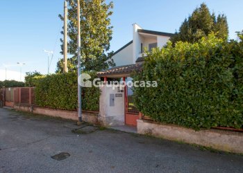 Foto 33 - Villa Via Degli Orti
 
28, Magenta - foto 33