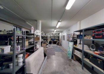 Foto 28 - Locale Commerciale via espinasse
 
90, Magenta - foto 28