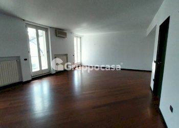 Foto 3 - Ufficio Via IV Giugno
 
32, Magenta - foto 3