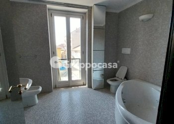 Foto 21 - Ufficio Via IV Giugno
 
32, Magenta - foto 21