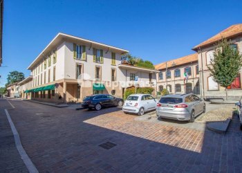 Foto 16 - Ufficio Via IV Giugno
 
32, Magenta - foto 16