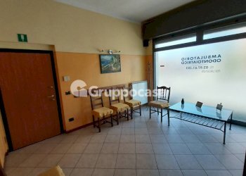 Foto 4 - Ufficio Via Pasteur
 
17, Marcallo con Casone - foto 4