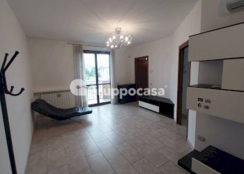 Foto 3 - Bilocale Via Ugo Foscolo
 
36, Bernate Ticino - foto 3