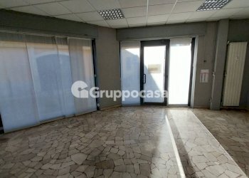 Foto 6 - Locale Commerciale Via Pusterla
 
35, Magenta - foto 6