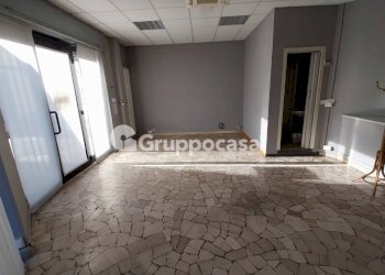 Foto 8 - Locale Commerciale Via Pusterla
 
35, Magenta - foto 8