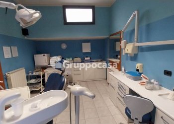 Foto 10 - Locale Commerciale Via Pasteur
 
17, Marcallo con Casone - foto 10