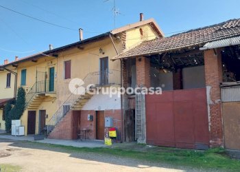 Foto 2 - Rustico Località Mainaga
 
1, Magenta - foto 2