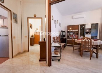 Foto 5 - Trilocale Vicolo Colombo
 
8, Magenta - foto 5