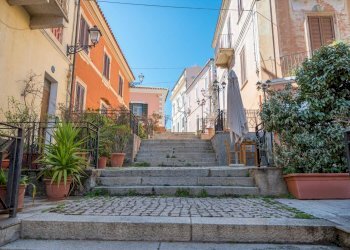 Foto 1 - Trilocale Via Fanti
 
snc, La Maddalena - foto 1