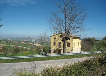 Foto 2 - Rustico C.da Santa Maria Del Soccorso, Monterubbiano - foto 2
