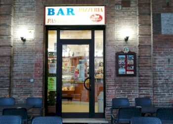 Foto 1 - Commercial Activity P.zza Risorgimento
 
19, Amandola - photo 1