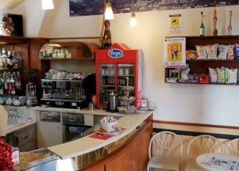 Foto 9 - Commercial Activity P.zza Risorgimento
 
19, Amandola - photo 9