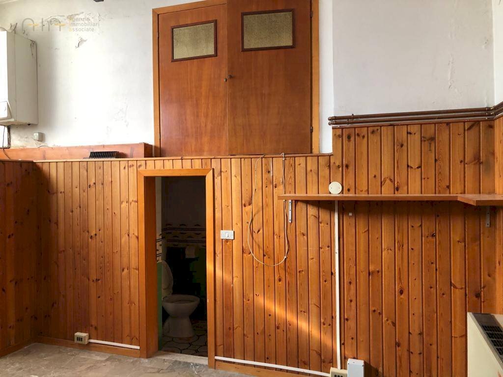 Foto 3 - Ufficio Via degli Orti
 
3, Comunanza - foto 3