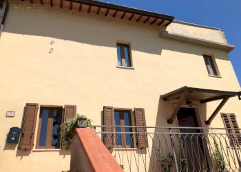 Foto 2 - Independent house Via della Repubblica
 
20, Roccafluvione - photo 2