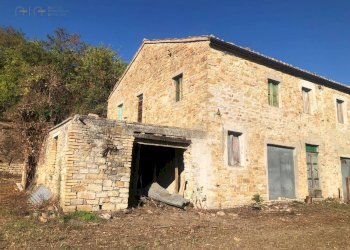 Foto 1 - Rustico C.da Monteradaldo
 
22, Santa Vittoria in Matenano - foto 1