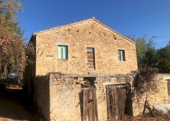 Foto 10 - Rustico C.da Monteradaldo
 
22, Santa Vittoria in Matenano - foto 10