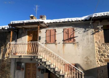 Foto 1 - Quadrilocale Loc. Ferrà, Montemonaco - foto 1