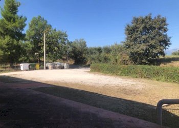 Foto 14 - Locale Commerciale Via del progresso
 
12, Canzano - foto 14