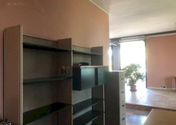 Foto 27 - Locale Commerciale Via del progresso
 
12, Canzano - foto 26