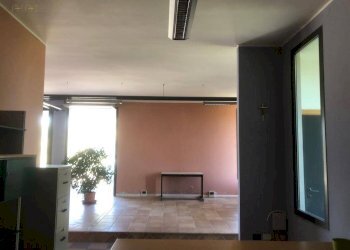 Foto 28 - Locale Commerciale Via del progresso
 
12, Canzano - foto 27