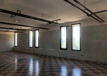 Foto 37 - Locale Commerciale Via del progresso
 
12, Canzano - foto 36