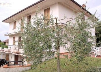 Foto 4 - Villa Loc. Villa Rustici
 
66, Amandola - foto 4