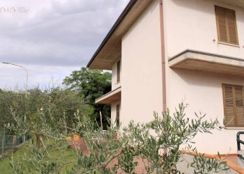 Foto 8 - Villa Loc. Villa Rustici
 
66, Amandola - foto 8