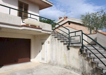 Foto 10 - Villa Loc. Villa Rustici
 
66, Amandola - foto 10