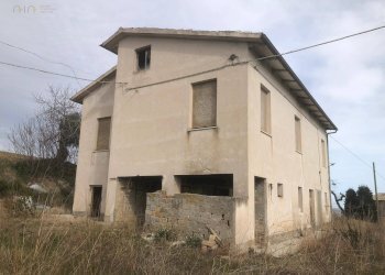 Foto 8 - Rustico Contrada San Giovanni
 
3, Santa Vittoria in Matenano - foto 8