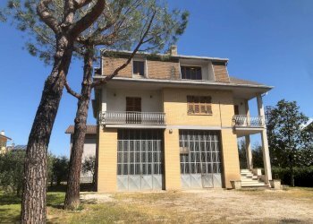 Foto 3 - Independent house Via C. Crivelli
 
17, Ortezzano - photo 3