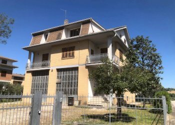 Foto 6 - Independent house Via C. Crivelli
 
17, Ortezzano - photo 6