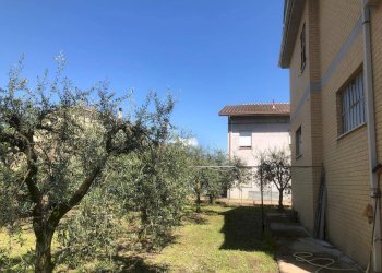 Foto 17 - Independent house Via C. Crivelli
 
17, Ortezzano - photo 17