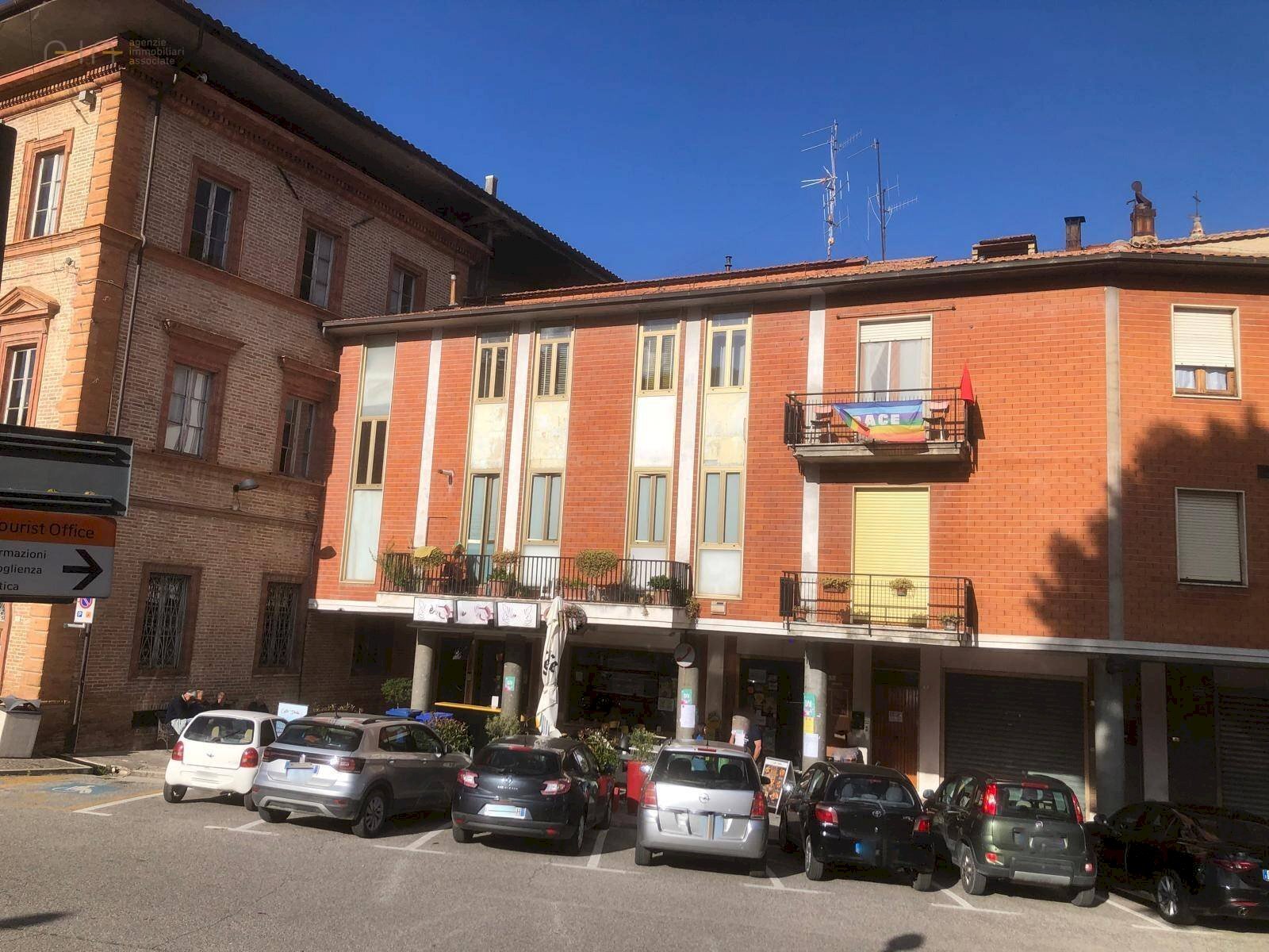 Foto 1 - Appartamento Piazza IV Novembre
 
4, Comunanza - foto 1