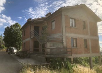 Foto 1 - Casa indipendente Loc. Ferrà, Montemonaco - foto 1