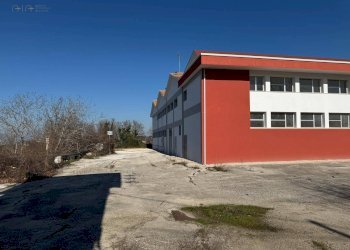 Foto 18 - Laboratorio C.da Grazie Fiastra
 
50, Loro Piceno - foto 18