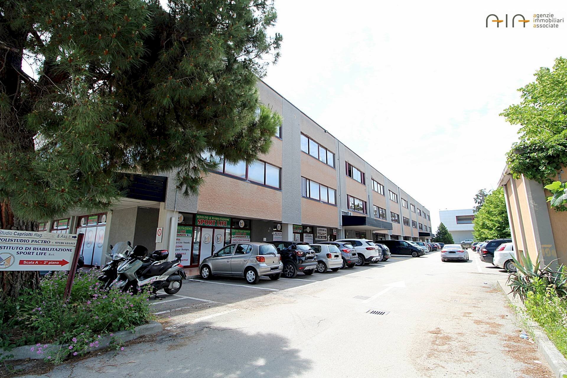 Foto 1 - Commercial Premises Via Pomezia, San Benedetto del Tronto - photo 1