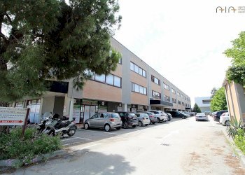 Foto 1 - Commercial Premises Via Pomezia, San Benedetto del Tronto - photo 1