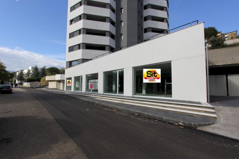 Foto 3 - Locale Commerciale VIA PASQUALE ROSSI, Cosenza - foto 3