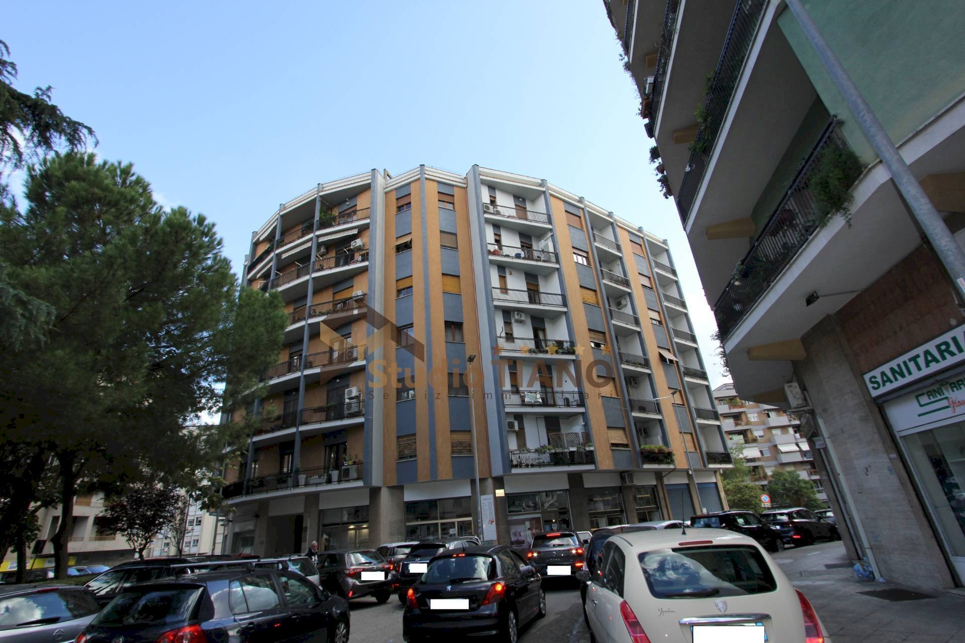 Foto 1 - Appartamento PIAZZA  BONAVENTURA ZUMBINI
 
53, Cosenza - foto 1