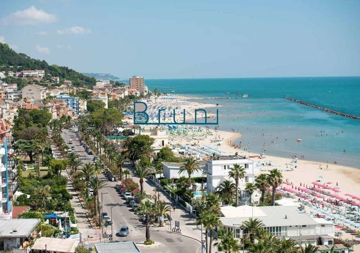 Foto 2 - Attività Commerciale Lungomare della Repubblica, Grottammare - foto 2