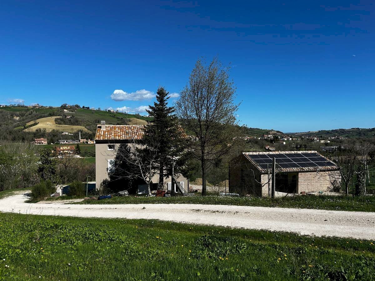 Foto 1 - Rustic Contrada Collerovere, Sant'Angelo in Pontano, Sant'Angelo in Pontano - photo 1