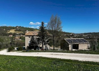 Foto 1 - Rustico Contrada Collerovere, Sant'Angelo in Pontano, Sant'Angelo in Pontano - foto 1