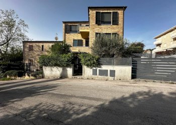 Foto 2 - Villa a Schiera STRADA COMUNALE VALLASCIANO, Fermo - foto 2