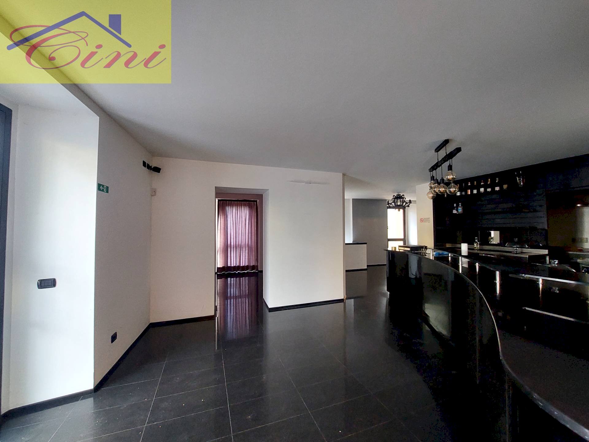 Foto 1 - Bar Tavola Calda - Fredda PIAZZA ANTONIO DELL'ORO, Lecco - foto 1